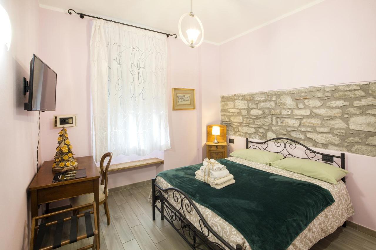 Alla Porta Di Sotto B&B Fivizzano Luaran gambar