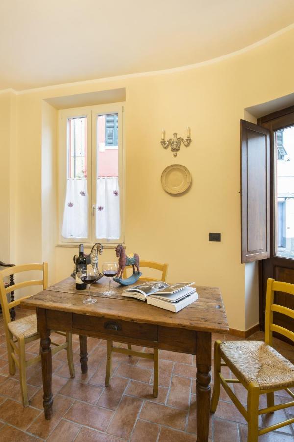 Alla Porta Di Sotto B&B Fivizzano Luaran gambar