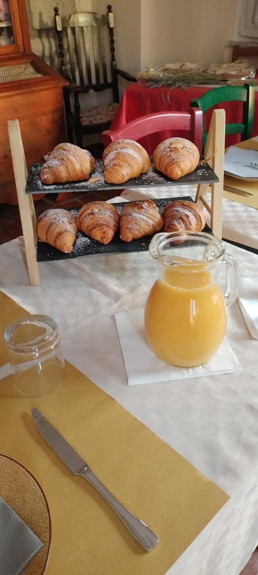 Alla Porta Di Sotto B&B Fivizzano Luaran gambar